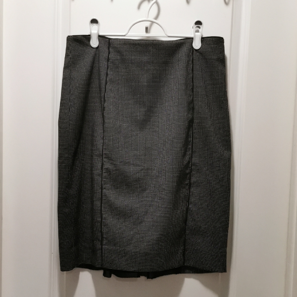 Chic Gray Pencil Skirt